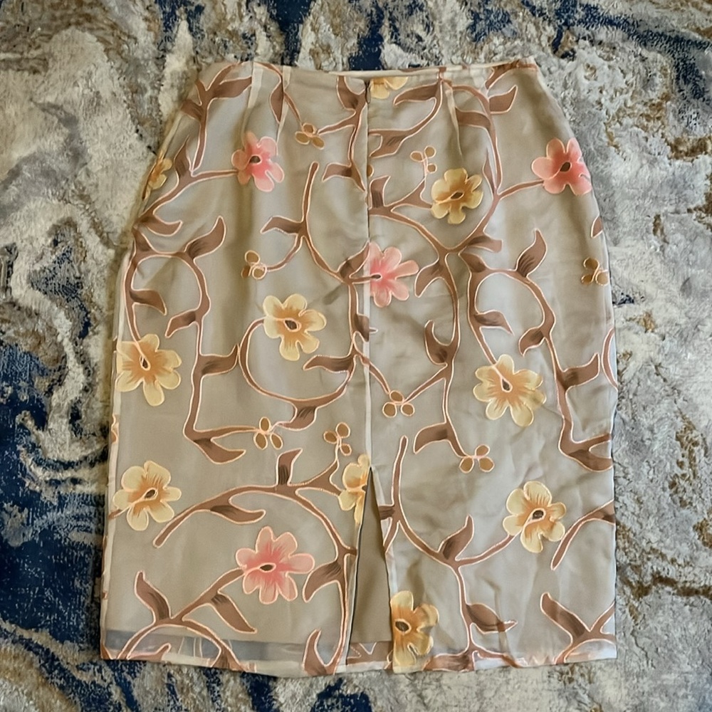 Finity Studio Floral Silk Skirt - Picture 3 of 4